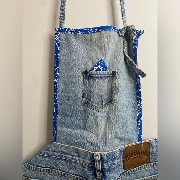 Wrangler - hand made repurposed Jean apron - farmhouse style - Picture 2 of 5